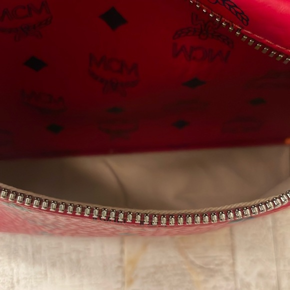 MCM Medium Stark Visetos Stylish Backpack - Picture 11 of 14